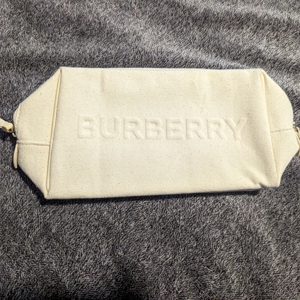 New Burberry Vip Gift Toiletry Cosmetic Makeup Bag Perfume Rare New Burberry Vip Gift Toiletry Cosmetic Makeup Bag Perfume Rare
